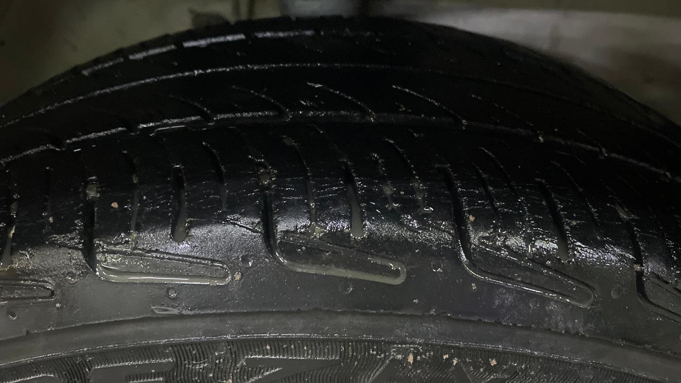 2014 Maruti Wagon R 1.0 VXI, Petrol, Manual, 1,25,258 km, Right Front Tyre Tread