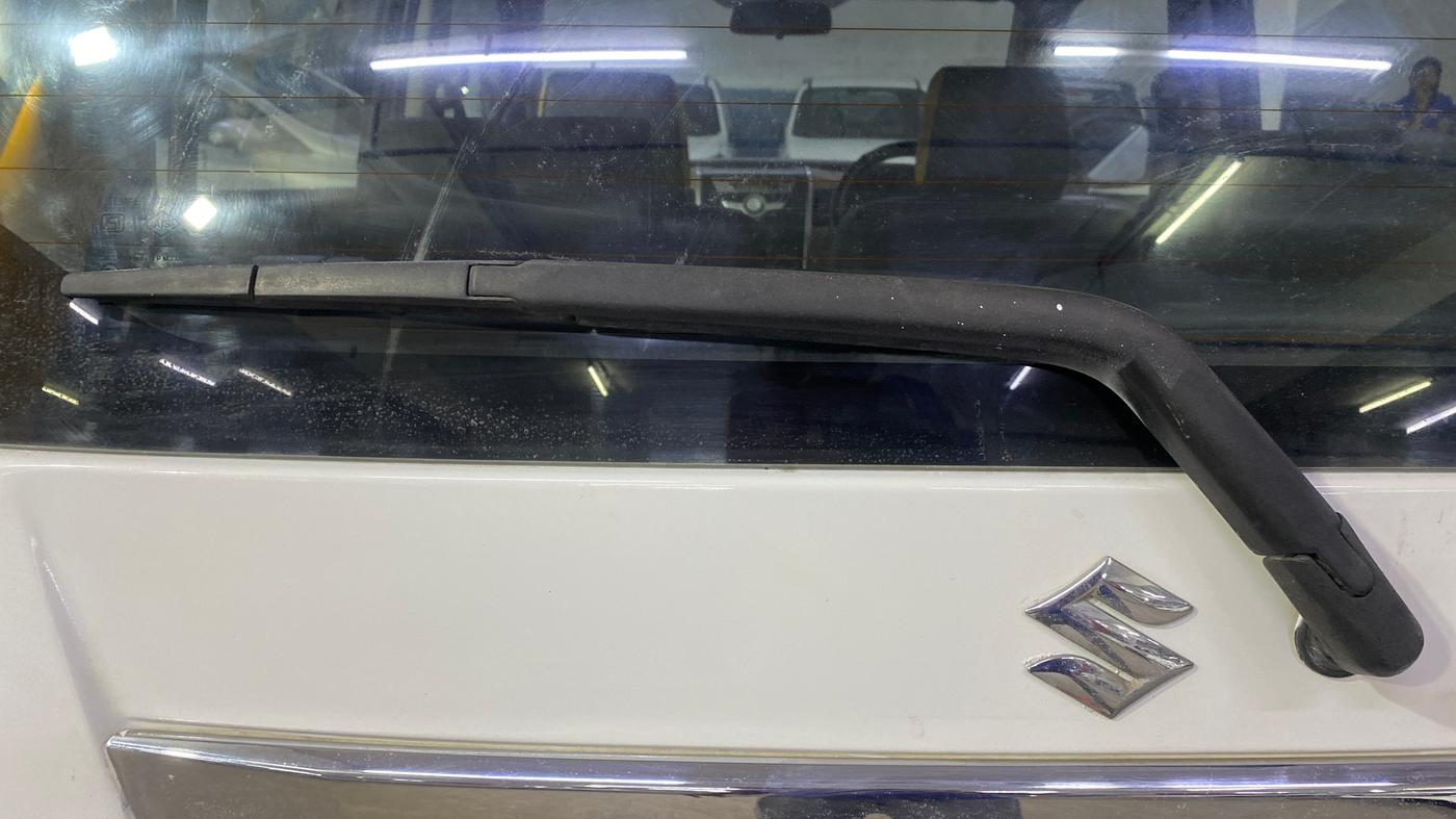 2014 Maruti Wagon R 1.0 VXI, Petrol, Manual, 1,25,258 km, Rear Wiper