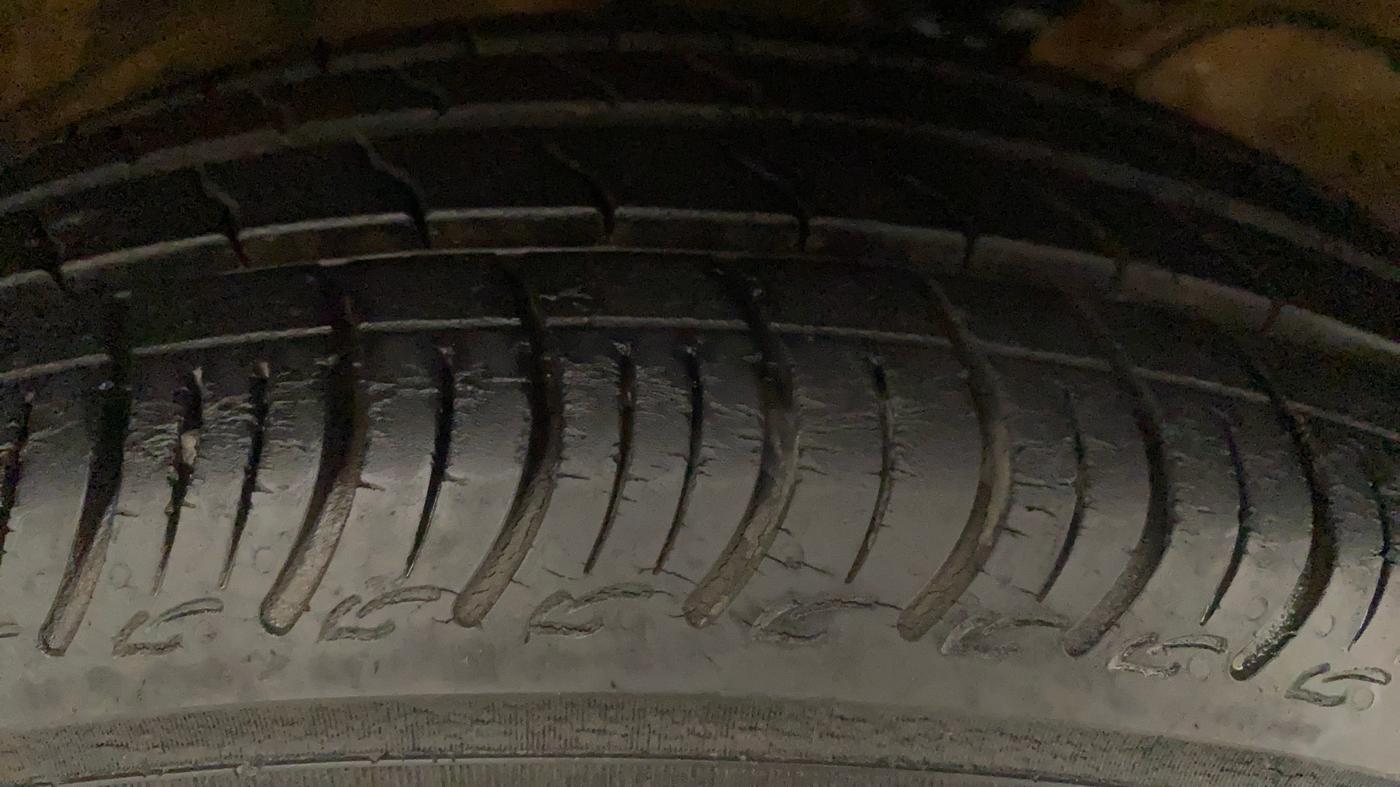 2019 Maruti S PRESSO VXI PLUS AMT, Petrol, Automatic, 21,125 km, Right Rear Tyre Tread