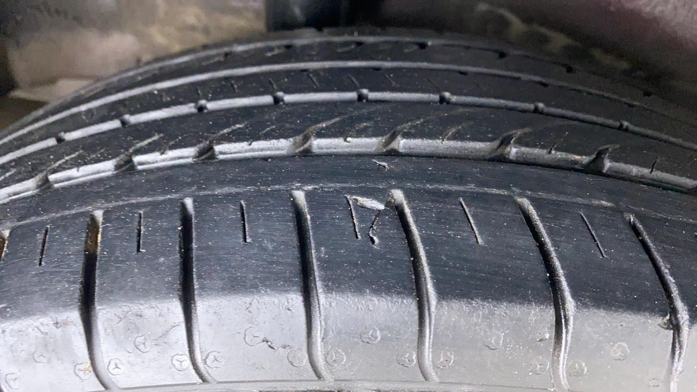2017 Honda WR-V 1.2 i-VTEC VX MT, Petrol, Manual, 27,040 km, Right Rear Tyre Tread