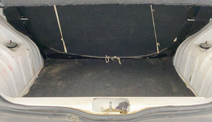 2019 Renault Kwid RXT 1.0 (O), Petrol, Manual, 82,791 km, Boot Inside