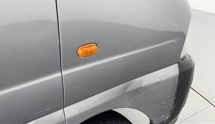 2018 Maruti Eeco 5 STR CNG WITH AC PLUSHTR, CNG, Manual, 54,876 km, Right fender - Slightly dented