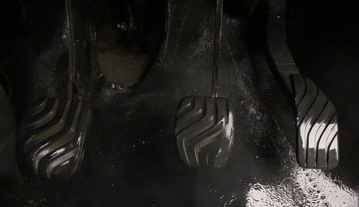 2016 Renault Kwid RXL, Petrol, Manual, 81,384 km, Pedals