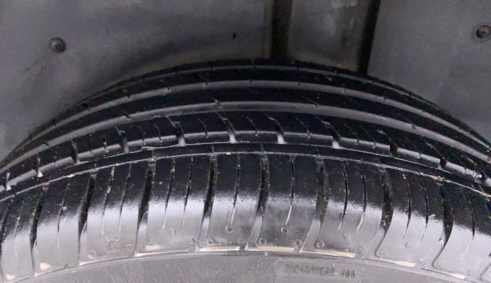 2021 MG HECTOR SHINE 1.5 TURBO MT, Petrol, Manual, 18,780 km, Left Rear Tyre Tread