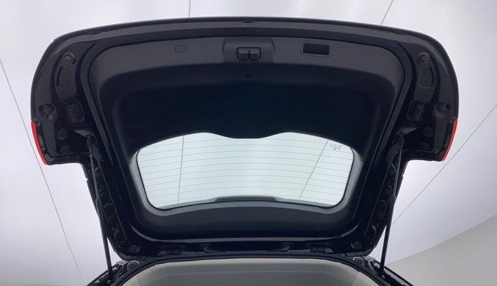 2021 MG HECTOR SHINE 1.5 TURBO MT, Petrol, Manual, 18,780 km, Boot Door Open