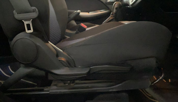 2021 Maruti Baleno ZETA CVT PETROL 1.2, Petrol, Automatic, 36,831 km, Driver Side Adjustment Panel
