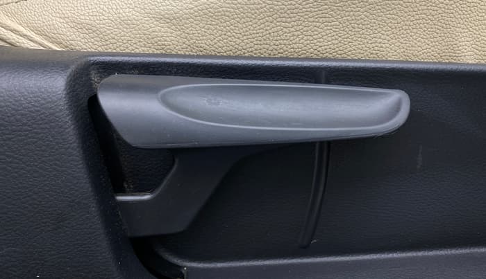 2018 Skoda Rapid AMBITION 1.6 MPI MT, Petrol, Manual, 32,329 km, Driver Side Adjustment Panel