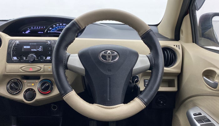 2016 Toyota Etios Liva D 4D VD, Diesel, Manual, 39,890 km, Steering Wheel Close Up