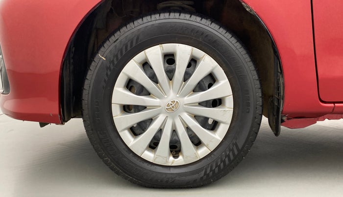 2016 Toyota Etios Liva D 4D VD, Diesel, Manual, 39,890 km, Left Front Wheel