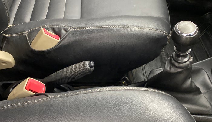 2016 Toyota Etios Liva D 4D VD, Diesel, Manual, 39,890 km, Gear Lever