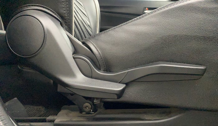 2020 Maruti Swift ZXI AMT, Petrol, Automatic, 89,249 km, Driver Side Adjustment Panel