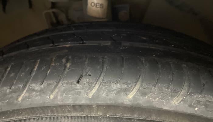 2021 Skoda Rapid AMBITION AT TSI, Petrol, Automatic, 1,11,308 km, Right Front Tyre Tread