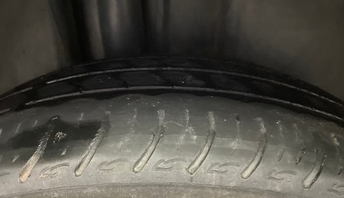 2021 Skoda Rapid AMBITION AT TSI, Petrol, Automatic, 1,11,308 km, Right Rear Tyre Tread