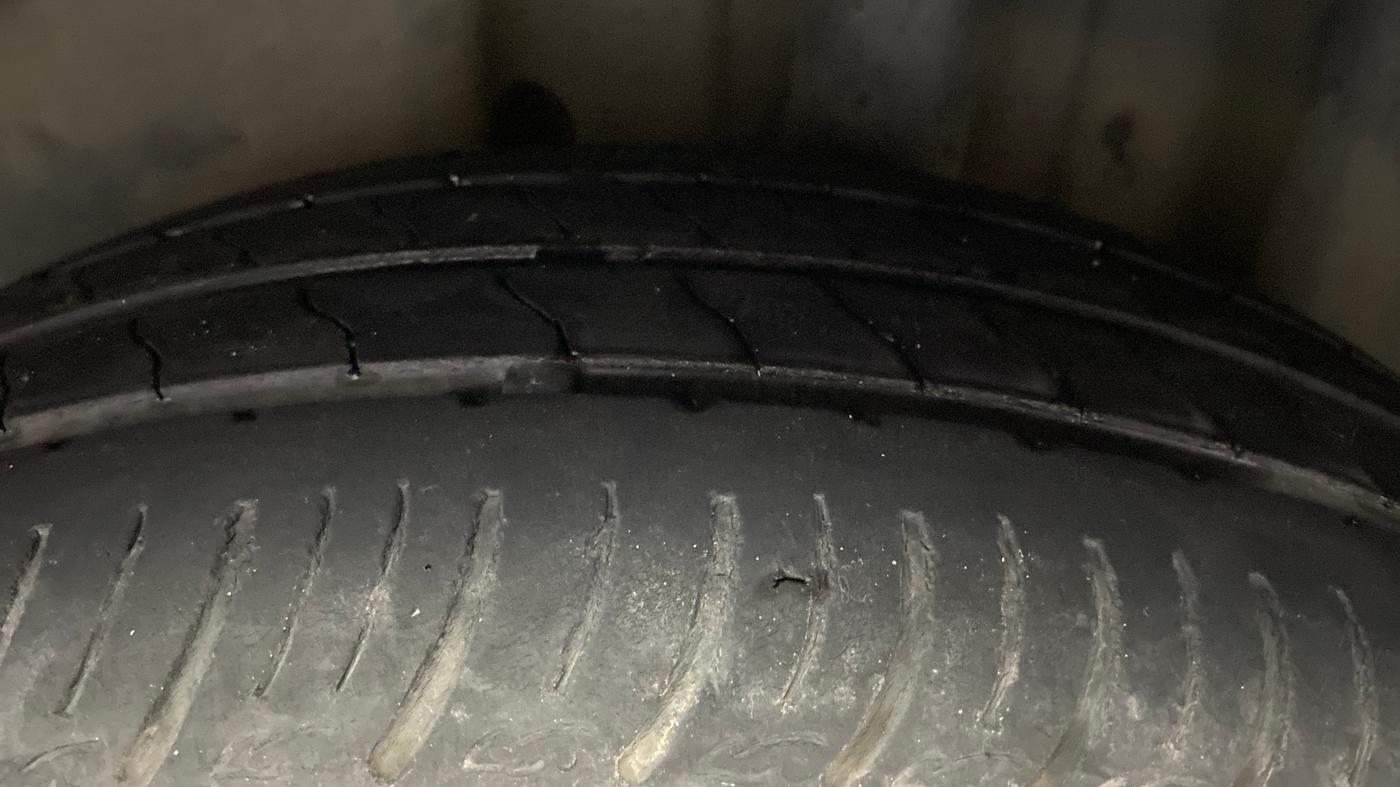 2021 Skoda Rapid AMBITION AT TSI, Petrol, Automatic, 1,11,308 km, Left Rear Tyre Tread