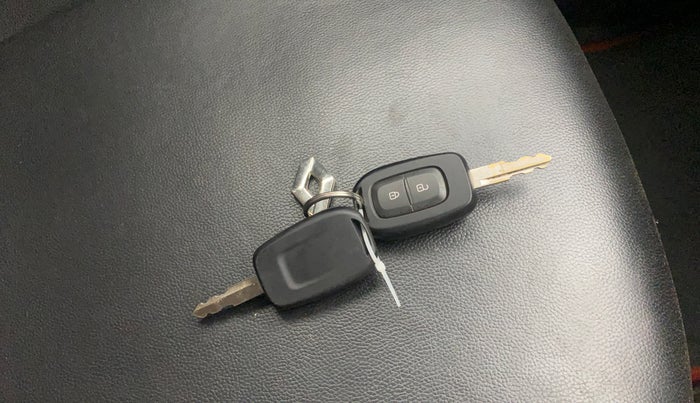 2022 Renault Kwid CLIMBER MT 1.0, Petrol, Manual, 14,492 km, Key Close Up