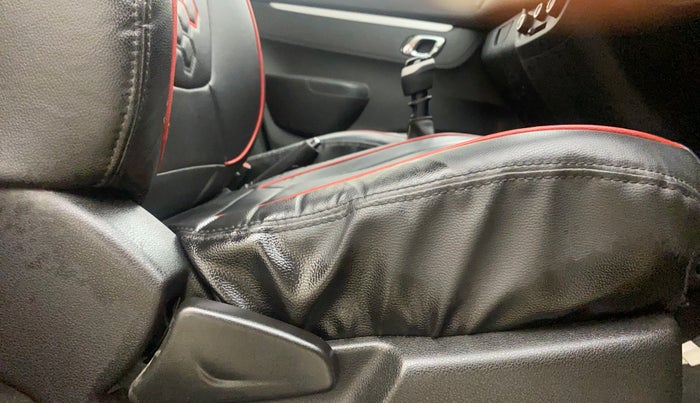 2022 Renault Kwid CLIMBER MT 1.0, Petrol, Manual, 14,492 km, Driver Side Adjustment Panel