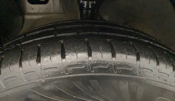 2022 Hyundai AURA S 1.2 CNG, CNG, Manual, 46,514 km, Left Front Tyre Tread