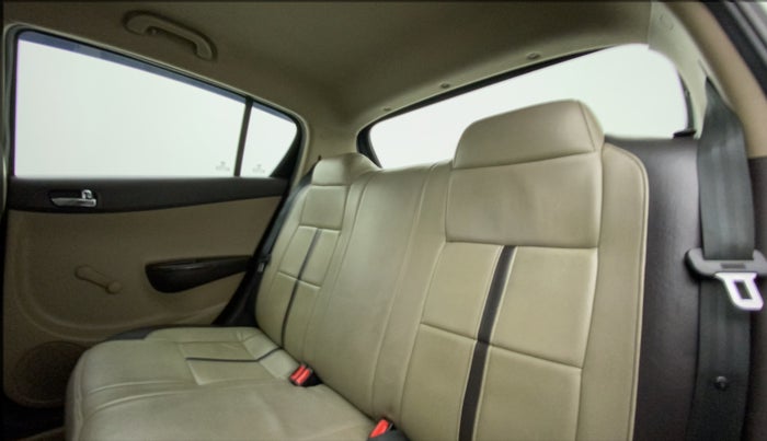 2010 Hyundai i20 ERA 1.2, Petrol, Manual, 60,780 km, Right Side Rear Door Cabin