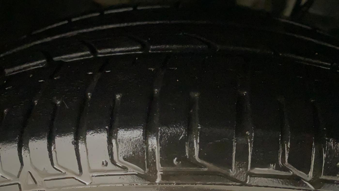 2023 Tata Tiago XT PETROL, Petrol, Manual, 30,715 km, Right Front Tyre Tread