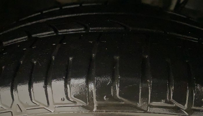 2023 Tata Tiago XT PETROL, Petrol, Manual, 30,715 km, Right Front Tyre Tread