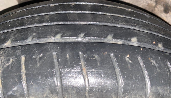 2022 KIA SONET HTE 1.5, Diesel, Manual, 67,153 km, Left Front Tyre Tread