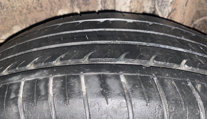 2022 KIA SONET HTE 1.5, Diesel, Manual, 67,153 km, Left Rear Tyre Tread