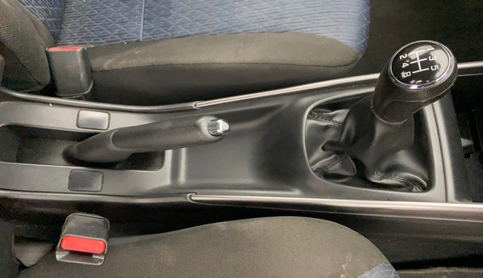 2019 Maruti Baleno DELTA DIESEL 1.3, Diesel, Manual, 40,226 km, Gear Lever