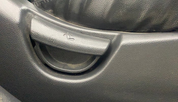 2018 Hyundai Grand i10 SPORTZ 1.2 KAPPA VTVT, Petrol, Manual, 23,539 km, Driver Side Adjustment Panel