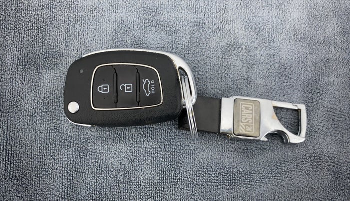 2020 Hyundai GRAND I10 NIOS SPORTZ 1.2 AT, Petrol, Automatic, 6,122 km, Key Close Up