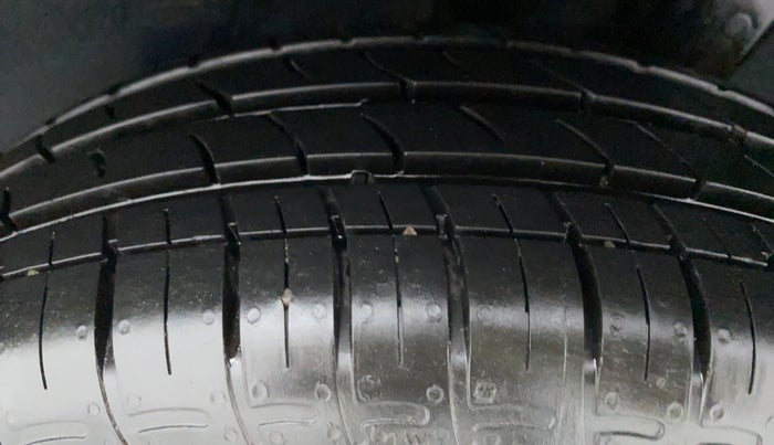 2020 Hyundai GRAND I10 NIOS SPORTZ 1.2 AT, Petrol, Automatic, 6,122 km, Left Rear Tyre Tread