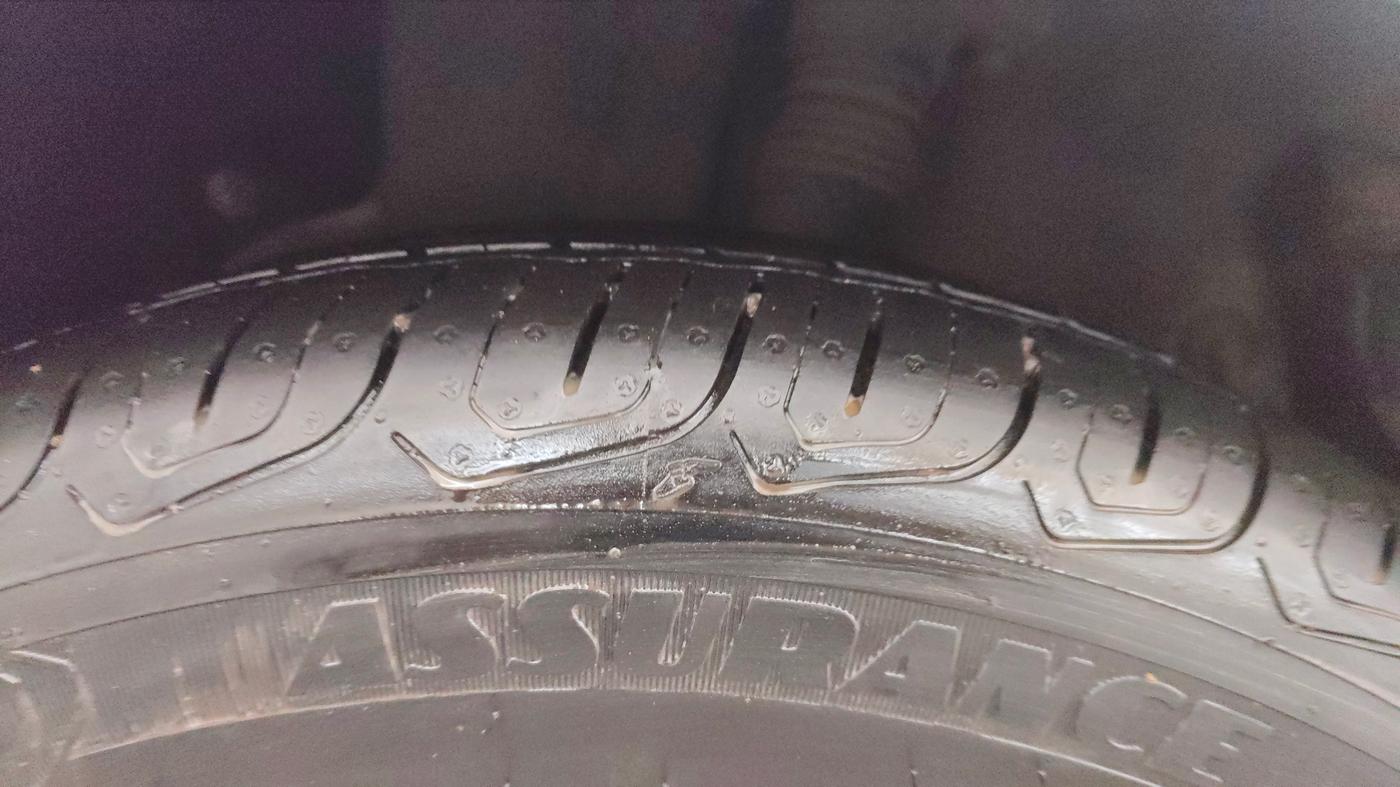 2014 Hyundai Sonata 2.4 GDI AT, Petrol, Automatic, 57,527 km, Right Rear Tyre Tread