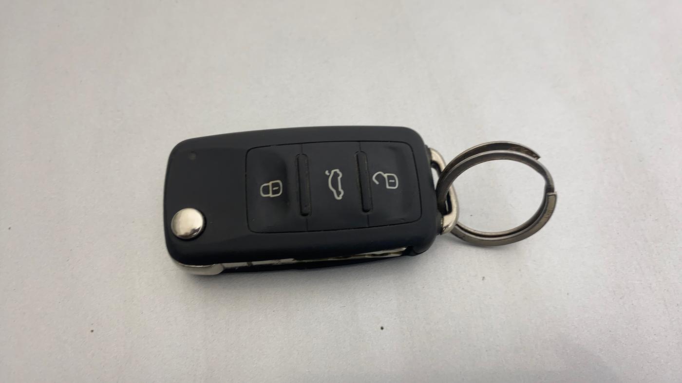 2019 Volkswagen Vento HIGHLINE PLUS 1.5 AT, Diesel, Automatic, 62,263 km, Key Close Up
