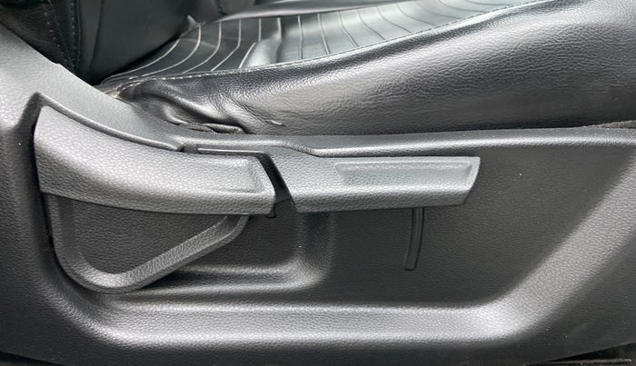 2020 KIA SELTOS HTK PLUS 1.5, Petrol, Manual, 54,877 km, Driver Side Adjustment Panel
