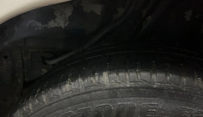 2015 Honda Amaze 1.2L I-VTEC S, Petrol, Manual, 66,753 km, Left Rear Tyre Tread