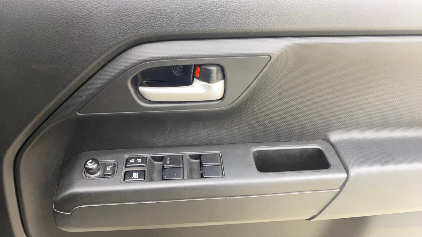 2022 Maruti New Wagon-R ZXI PLUS 1.2, Petrol, Manual, 49,363 km, Driver Side Door Panels Control