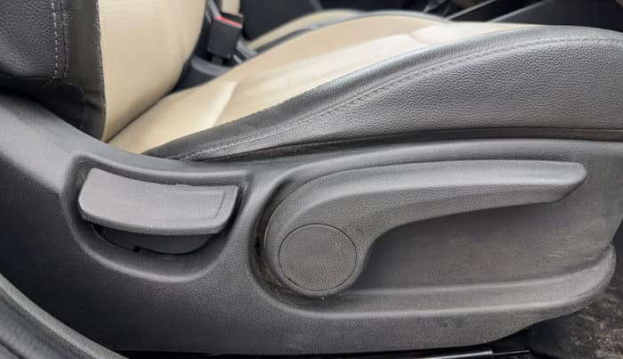 2021 Hyundai Verna SX (O) 1.5 VTVT IVT, Petrol, Automatic, 35,919 km, Driver Side Adjustment Panel