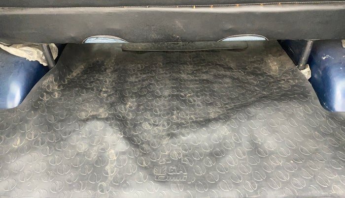 2017 Maruti OMNI E 8 STR, Petrol, Manual, 22,591 km, Boot Inside