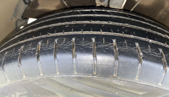 2019 Maruti Swift ZXI PLUS AMT, Petrol, Automatic, 38,666 km, Left Front Tyre Tread