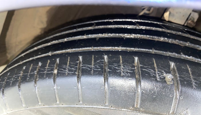 2019 Maruti Swift ZXI PLUS AMT, Petrol, Automatic, 38,666 km, Right Front Tyre Tread