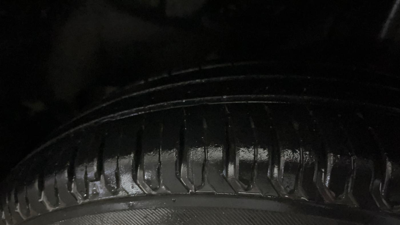 2021 Maruti Swift VXI, Petrol, Manual, 24,214 km, Left Rear Tyre Tread