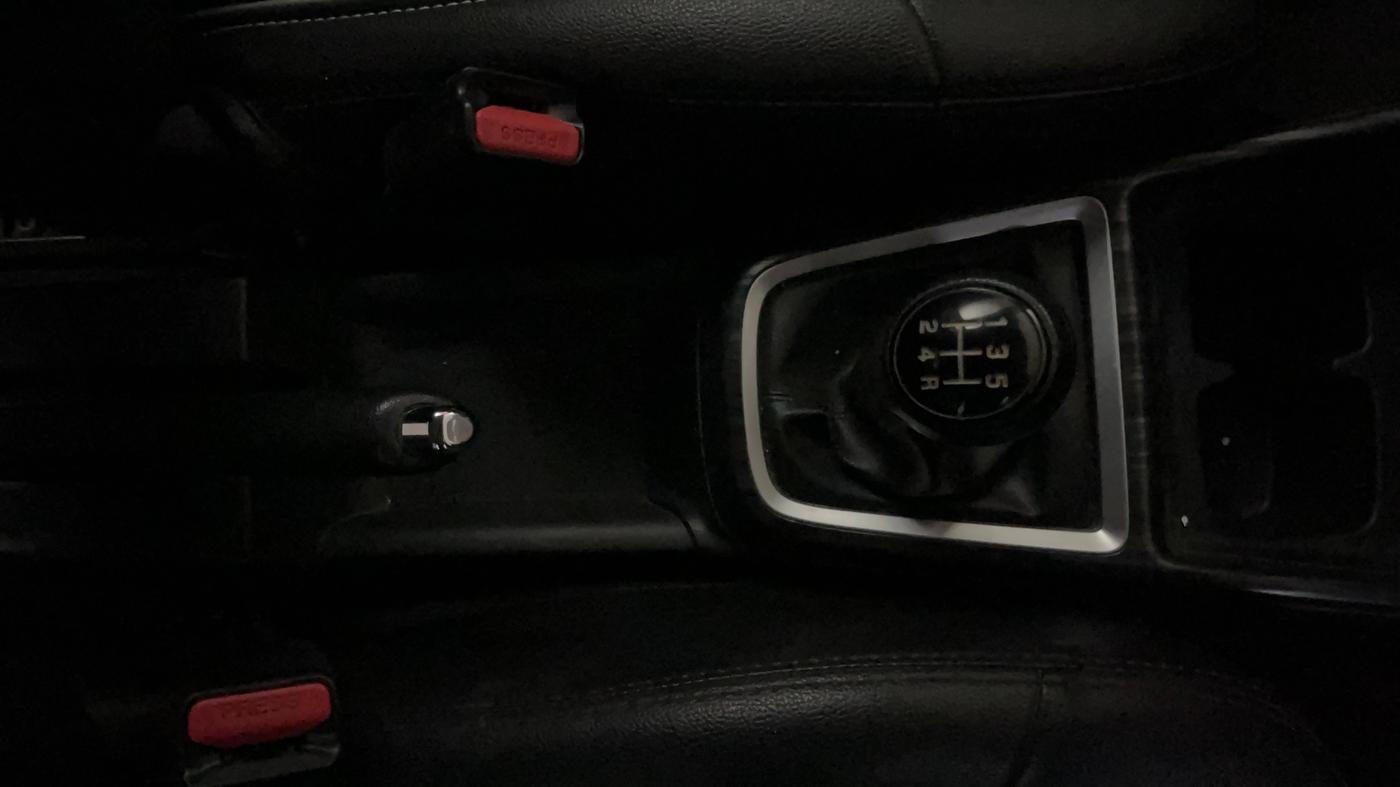2021 Maruti Swift VXI, Petrol, Manual, 24,214 km, Gear Lever