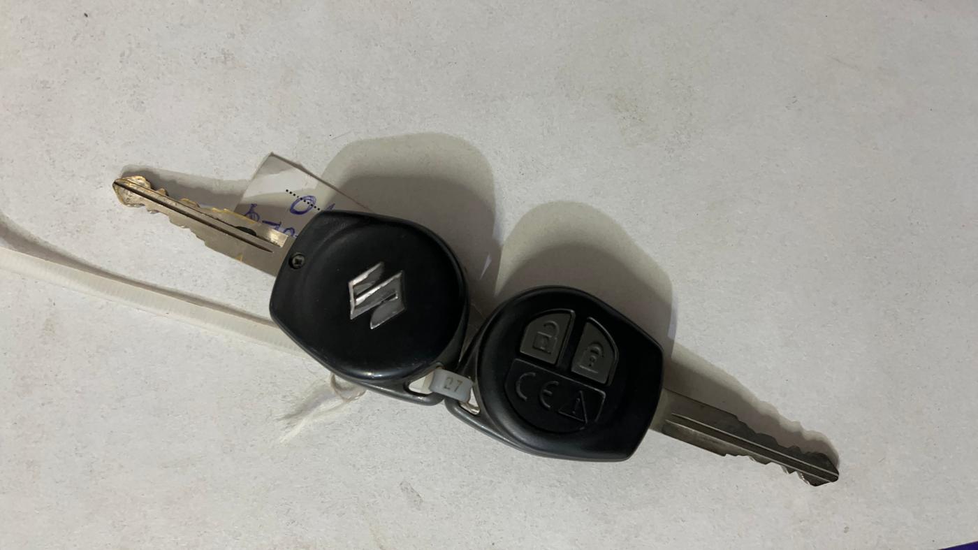 2021 Maruti Swift VXI, Petrol, Manual, 24,214 km, Key Close Up