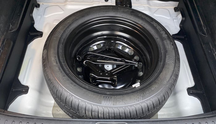 2020 Hyundai Creta SX (O) 1.4 TURBO DCT DUAL TONE, Petrol, Automatic, 30,886 km, Spare Tyre