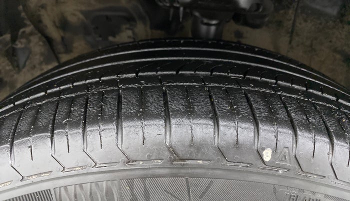 2020 Hyundai Creta SX (O) 1.4 TURBO DCT DUAL TONE, Petrol, Automatic, 30,886 km, Left Front Tyre Tread