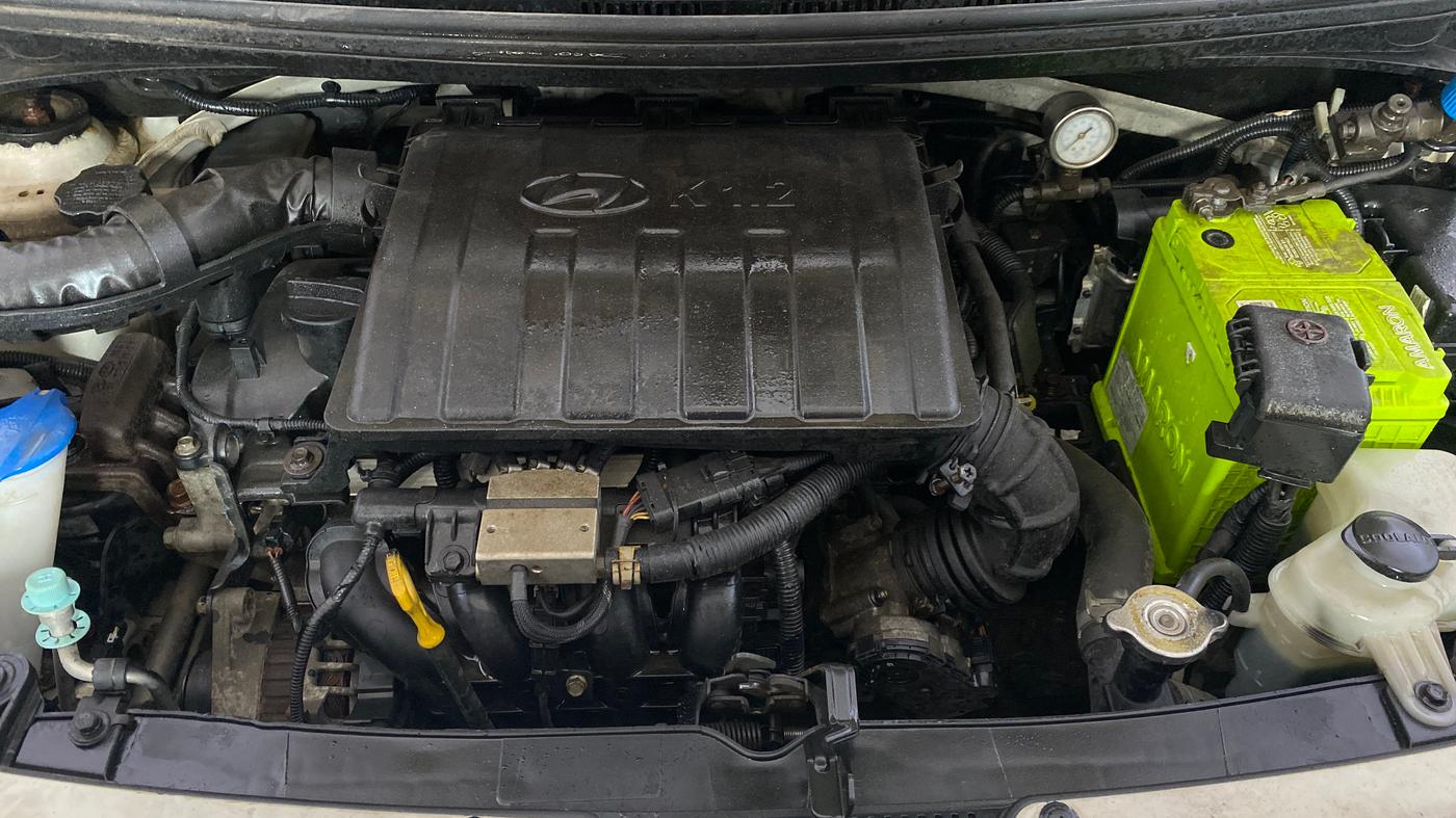 2016 Hyundai Grand i10 SPORTZ 1.2 KAPPA VTVT, CNG, Manual, 55,865 km, Engine View