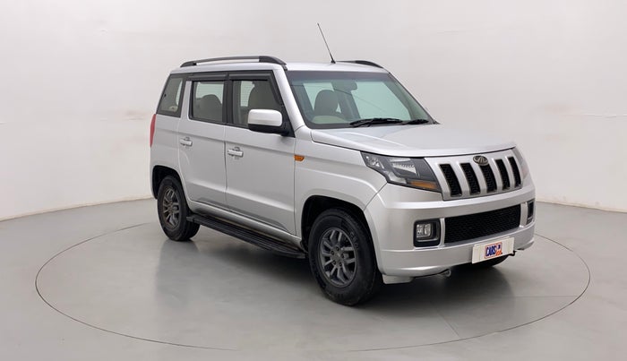 2018 Mahindra TUV300 T10, Diesel, Manual, 40,137 km, Right Front Diagonal