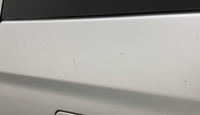 2018 Mahindra TUV300 T10, Diesel, Manual, 40,137 km, Left quarter panel - Minor scratches