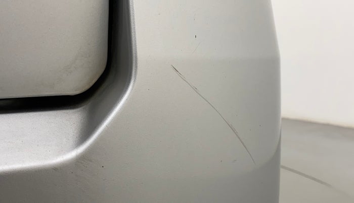 2018 Mahindra TUV300 T10, Diesel, Manual, 40,137 km, Rear bumper - Minor scratches