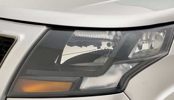 2018 Mahindra TUV300 T10, Diesel, Manual, 40,137 km, Left headlight - Minor scratches