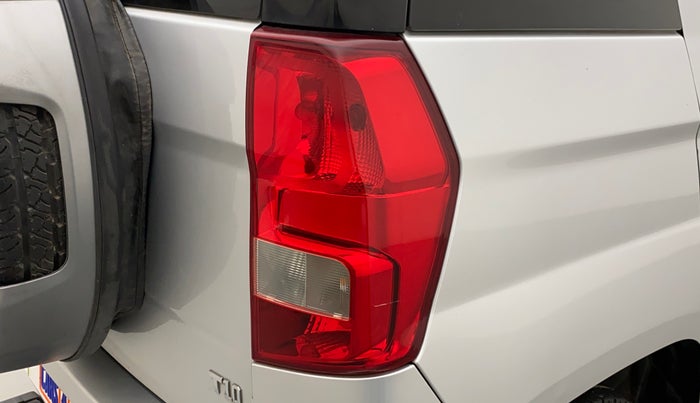 2018 Mahindra TUV300 T10, Diesel, Manual, 40,137 km, Right tail light - Minor scratches